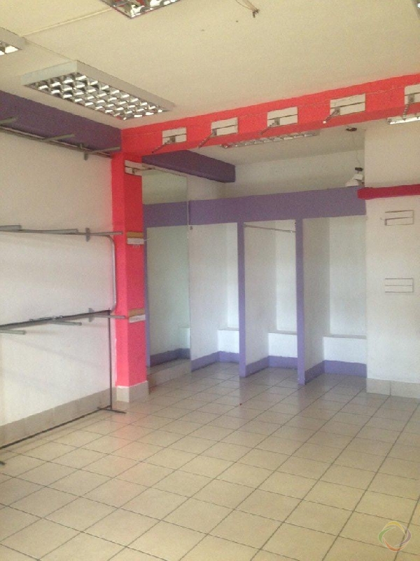 Local en zona 18 Centro Comercial Metronorte